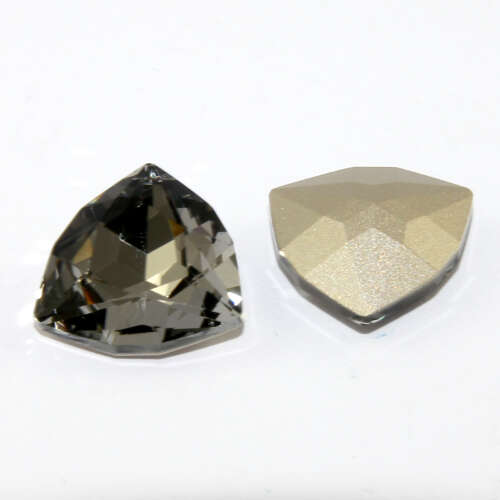 4706 Trilliant 17mm - Black Diamond