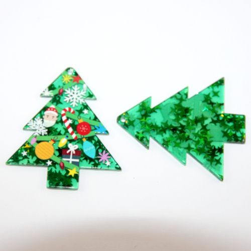 43mm x 50mm Printed Resin Christmas Tree